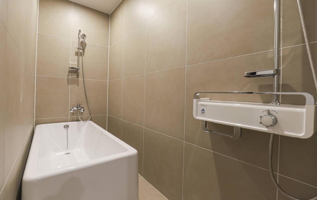 Hotel Grand Bay Порён Экстерьер фото