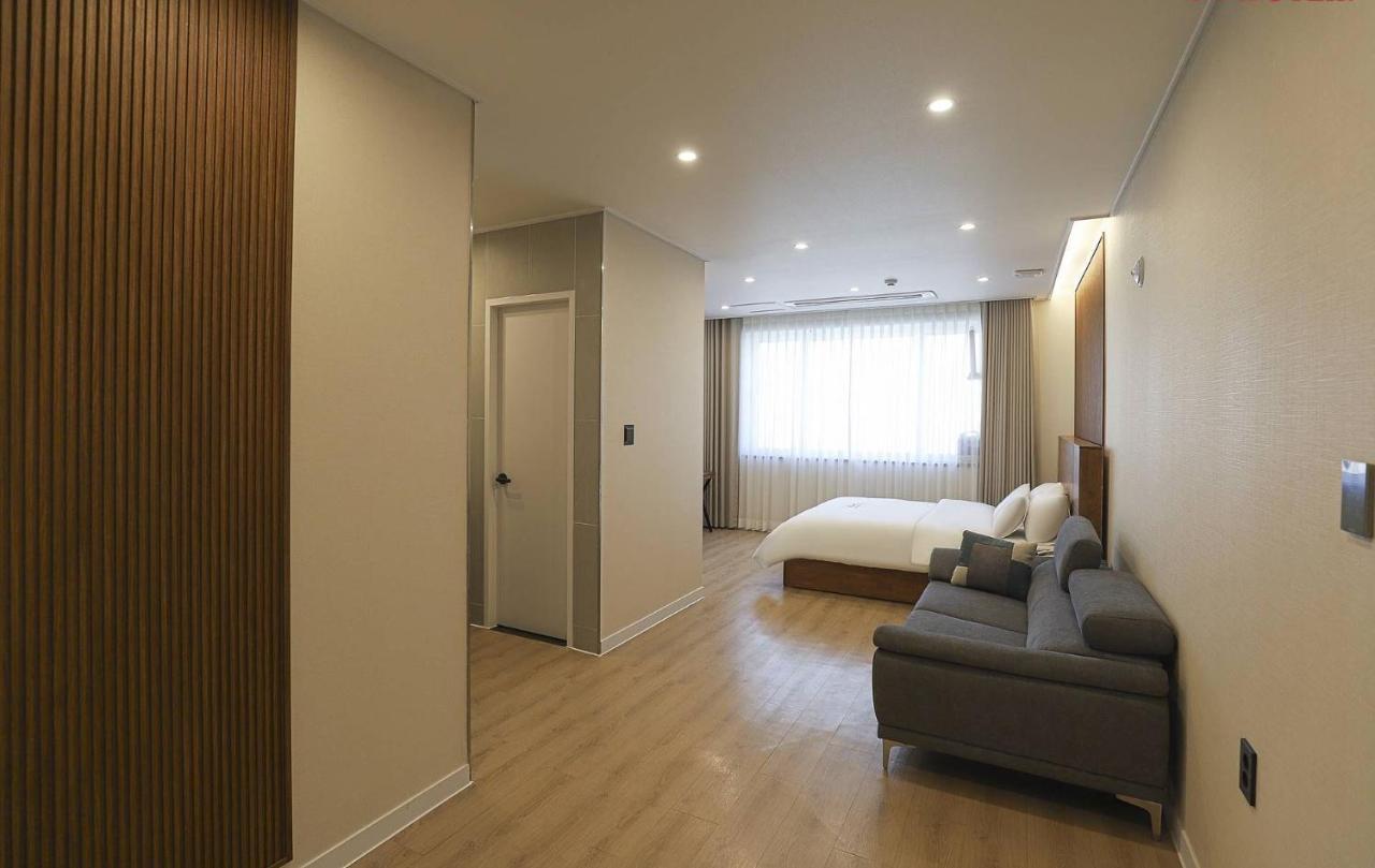 Hotel Grand Bay Порён Экстерьер фото