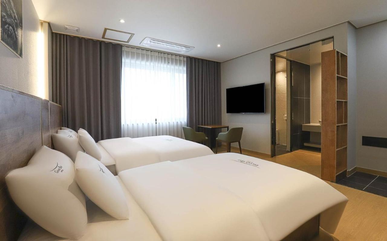 Hotel Grand Bay Порён Экстерьер фото