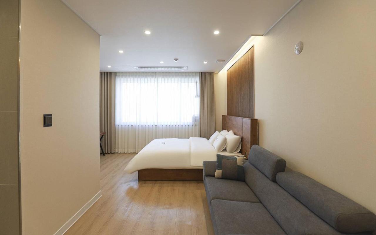 Hotel Grand Bay Порён Экстерьер фото
